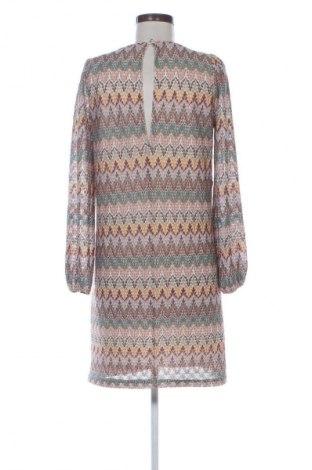 Sukienka Dry Lake., Rozmiar S, Kolor Kolorowy, Cena 133,96 zł