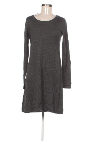 Sukienka Esprit, Rozmiar L, Kolor Czarny, Cena 43,99 zł