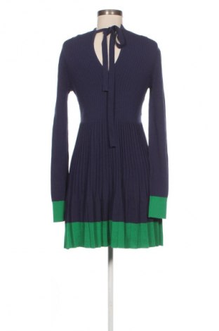 Рокля Esprit, Размер M, Цвят Многоцветен, Цена 40,90 €