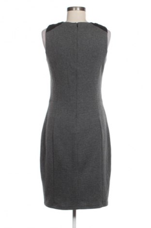 Рокля Esprit, Размер M, Цвят Многоцветен, Цена 25,00 €