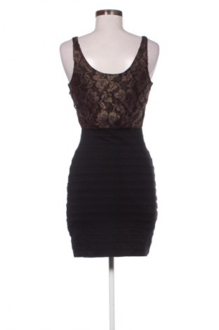 Рокля Express, Размер XS, Цвят Многоцветен, Цена 21,03 €