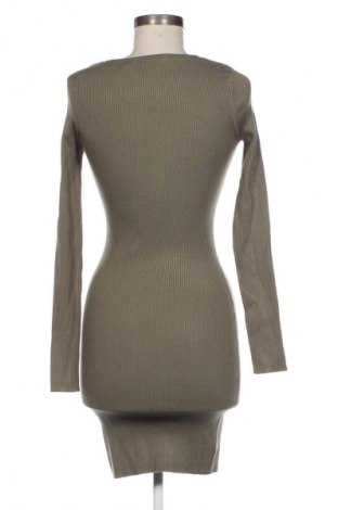 Sukienka Fb Sister, Rozmiar M, Kolor Zielony, Cena 114,42 zł