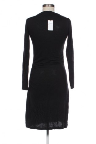 Рокля Filippa K, Размер S, Цвят Черен, Цена 159,69 €