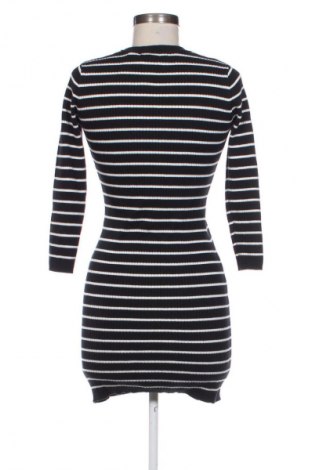 Sukienka Forever 21, Rozmiar M, Kolor Kolorowy, Cena 133,96 zł