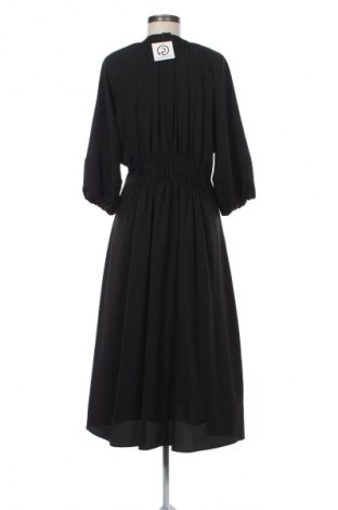 Рокля French Connection, Размер M, Цвят Черен, Цена 21,98 €