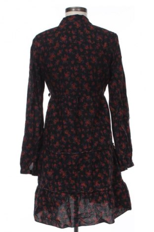Sukienka George, Rozmiar M, Kolor Kolorowy, Cena 131,00 zł