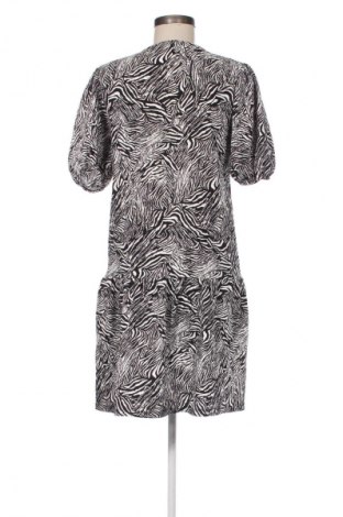 Kleid George, Größe M, Farbe Mehrfarbig, Preis 19,94 €