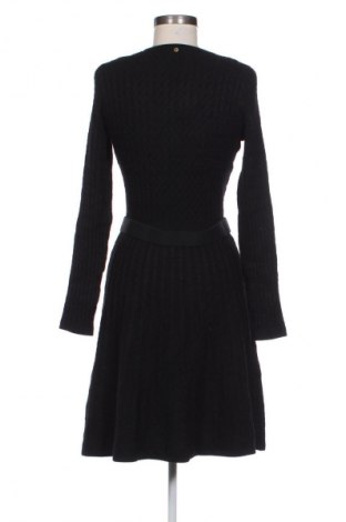 Φόρεμα Guess, Μέγεθος L, Χρώμα Μαύρο, Τιμή 109,99 €