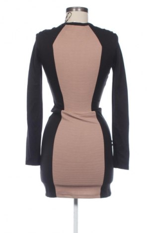 Рокля H&M, Размер XS, Цвят Многоцветен, Цена 5,62 €