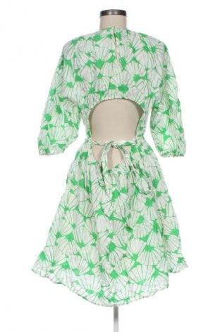 Rochie H&M, Mărime L, Culoare Multicolor, Preț 104,26 Lei