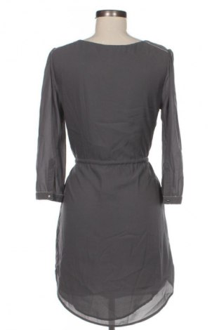 Rochie H&M, Mărime S, Culoare Gri, Preț 38,99 Lei