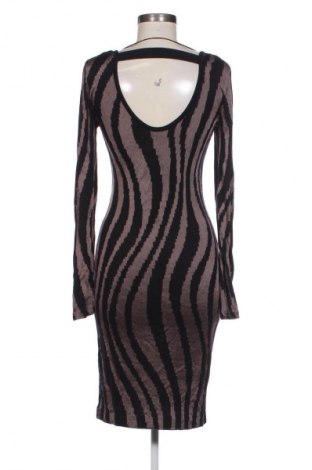Šaty  H&M, Velikost M, Barva Vícebarevné, Cena  567,00 Kč
