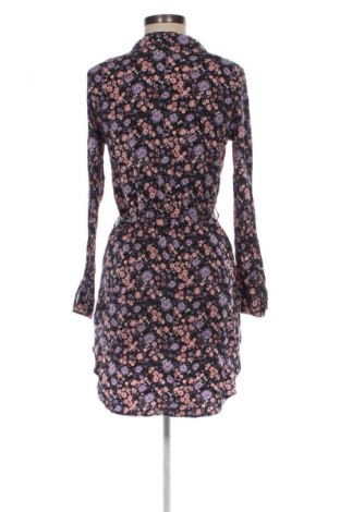 Рокля H&M Divided, Размер M, Цвят Многоцветен, Цена 25,00 €
