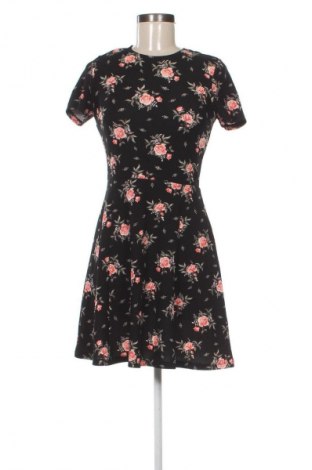 Рокля H&M Divided, Размер S, Цвят Многоцветен, Цена 19,95 €