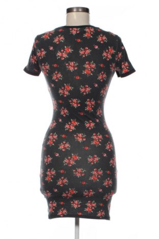 Šaty  H&M Divided, Velikost XS, Barva Vícebarevné, Cena  567,00 Kč