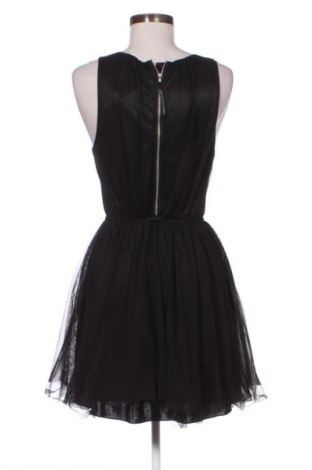 Φόρεμα H&M Divided, Μέγεθος M, Χρώμα Μαύρο, Τιμή 20,00 €