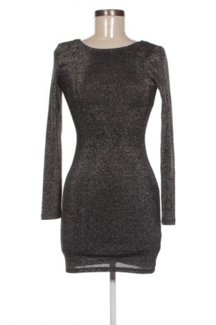 Šaty  H&M Divided, Velikost S, Barva Černá, Cena  129,00 Kč