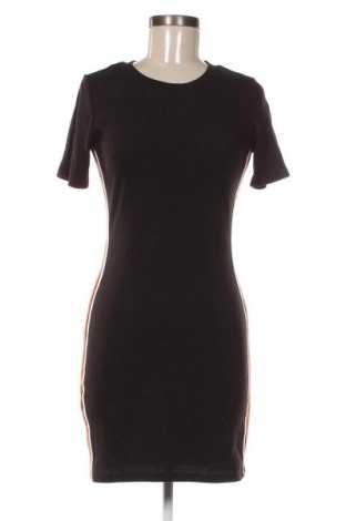 Рокля H&M Divided, Размер M, Цвят Черен, Цена 4,60 €