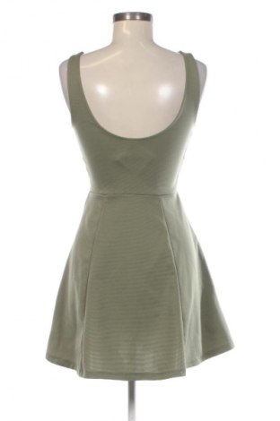 Рокля H&M Divided, Размер M, Цвят Зелен, Цена 7,66 €