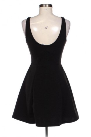 Šaty  H&M Divided, Veľkosť M, Farba Čierna, Cena  19,93 €