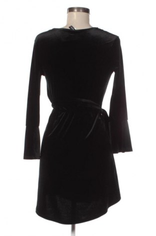 Šaty  H&M Divided, Velikost S, Barva Černá, Cena  129,00 Kč