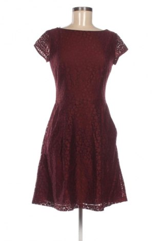 Рокля Hugo Boss, Размер S, Цвят Червен, Цена 284,15 €