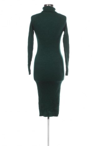 Рокля In April 1986, Размер M, Цвят Зелен, Цена 12,78 €