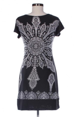 Рокля Jennifer Taylor, Размер S, Цвят Многоцветен, Цена 19,95 €