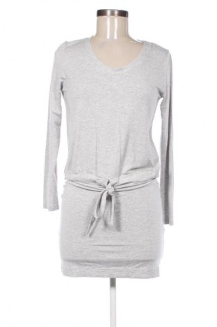 Рокля Katrus, Размер M, Цвят Сив, Цена 20,96 €