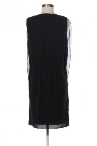 Sukienka Lager 157, Rozmiar M, Kolor Czarny, Cena 106,90 zł