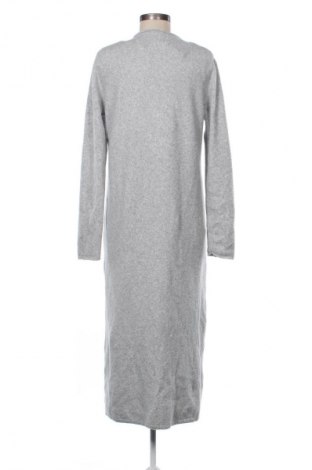 Рокля Mango, Размер L, Цвят Сив, Цена 20,91 €