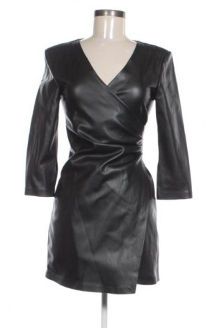 Šaty  Mango, Velikost XS, Barva Černá, Cena  493,00 Kč