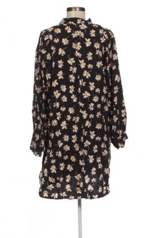 Рокля Mango, Размер M, Цвят Многоцветен, Цена 8,18 €