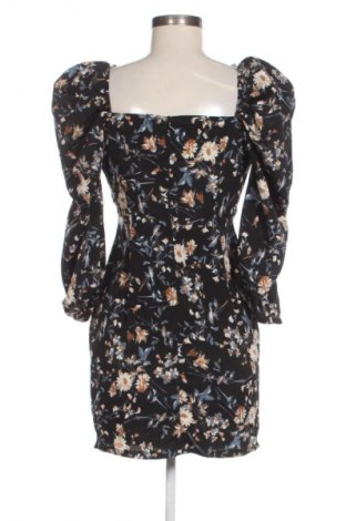 Рокля Missguided, Размер S, Цвят Многоцветен, Цена 19,95 €