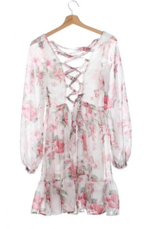 Рокля Mohito, Размер M, Цвят Многоцветен, Цена 31,72 €