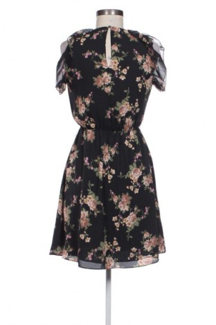 Ruha Motive, Méret M, Szín Sokszínű, Ár 8 264 Ft