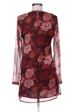 Рокля NA-KD, Размер M, Цвят Многоцветен, Цена 20,96 €