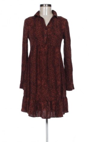 Рокля New Look, Размер S, Цвят Многоцветен, Цена 17,38 €