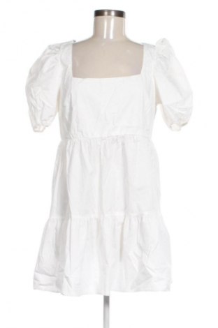 Φόρεμα New Look, Μέγεθος M, Χρώμα Εκρού, Τιμή 19,95 €