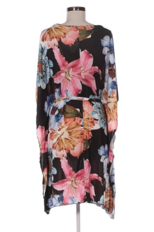 Рокля New Style, Размер M, Цвят Многоцветен, Цена 19,94 €