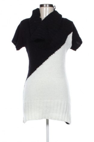 Рокля Nikka, Размер M, Цвят Многоцветен, Цена 42,00 €