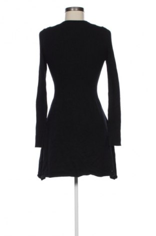 Рокля ONLY, Размер XS, Цвят Черен, Цена 7,15 €