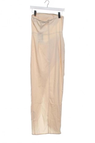 Sukienka Pretty Little Thing, Rozmiar XS, Kolor Beżowy, Cena 301,92 zł