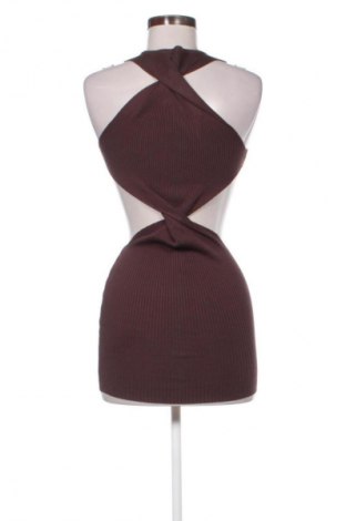 Sukienka Pretty Little Thing, Rozmiar XS, Kolor Brązowy, Cena 116,99 zł