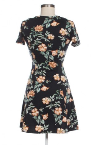 Рокля Primark, Размер XS, Цвят Многоцветен, Цена 10,00 €