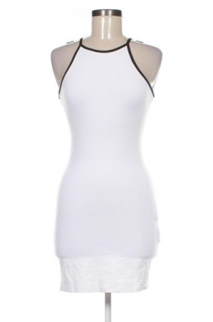 Рокля Pull&Bear, Размер M, Цвят Бял, Цена 32,21 €