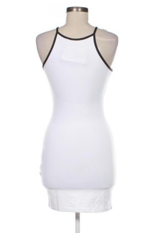 Рокля Pull&Bear, Размер M, Цвят Бял, Цена 32,21 €