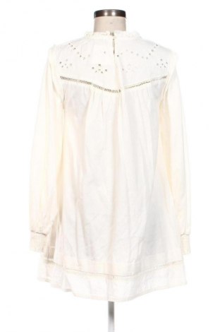 Рокля Pull&Bear, Размер M, Цвят Екрю, Цена 20,00 €