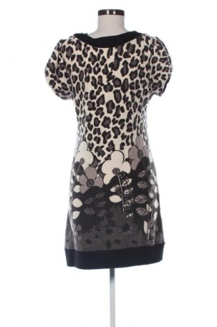 Sukienka Quiz, Rozmiar M, Kolor Kolorowy, Cena 141,18 zł