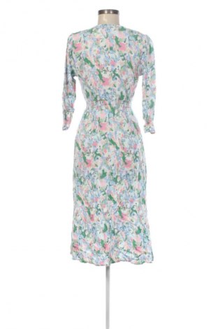 Рокля Reserved, Размер S, Цвят Многоцветен, Цена 12,78 €